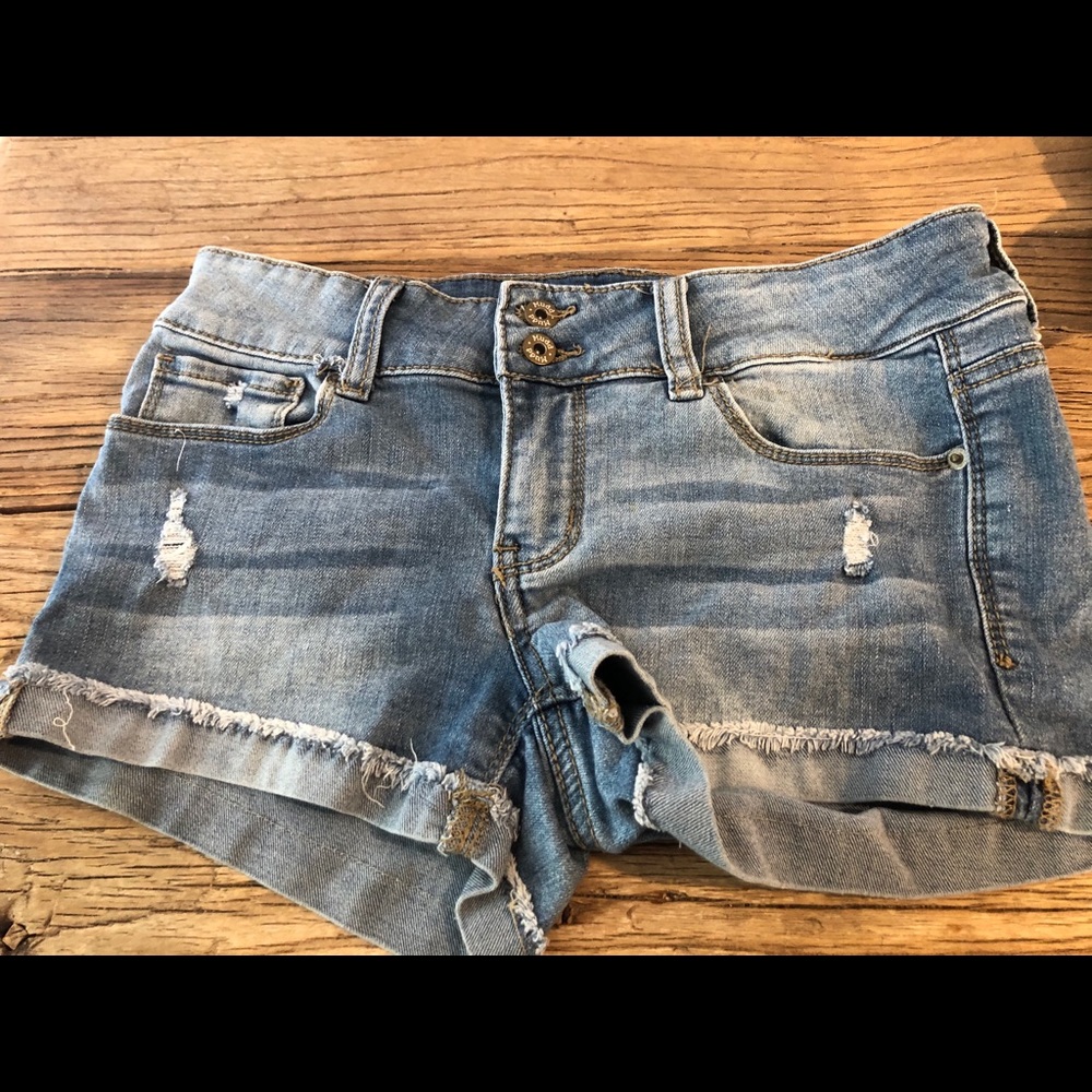 Bundle Of 3 Juniors Stretch Shorts - image 3